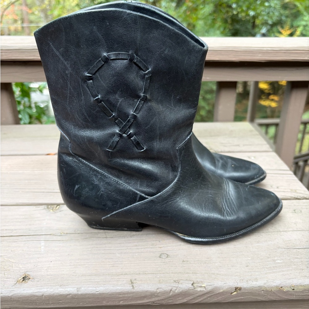 Dingo Black Leather Ankle Boots